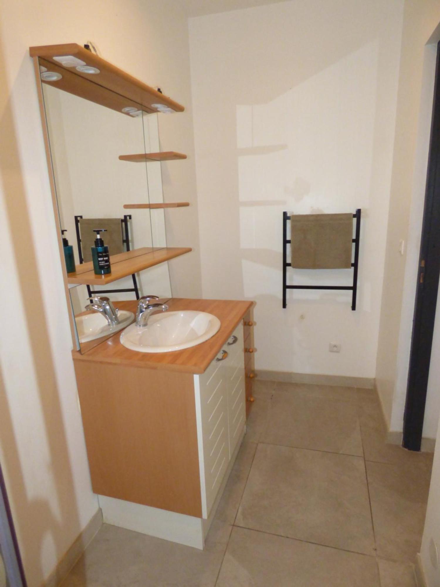 "Le Patio"-Meuble De Tourisme 3 Etoiles -Residence "Les Logis De Beziers"-Garage Optionnel-Coeur De Ville-Plages A 16Km ! Екстериор снимка